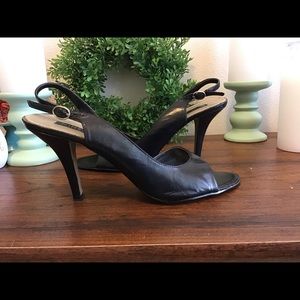 Nine West “BANKHEAD” slingback heels size 9